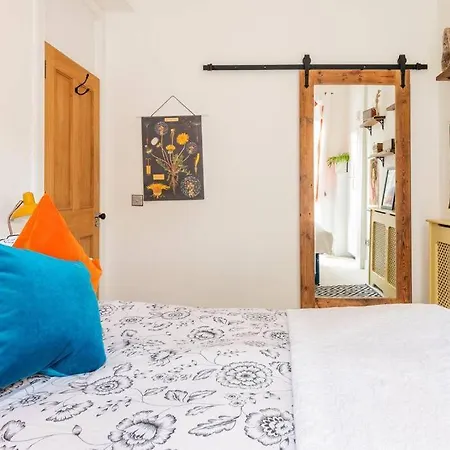 Appartement Holyrood Park: Lush & Arty 2 Double Bed Flat à Édimbourg Extérieur photo